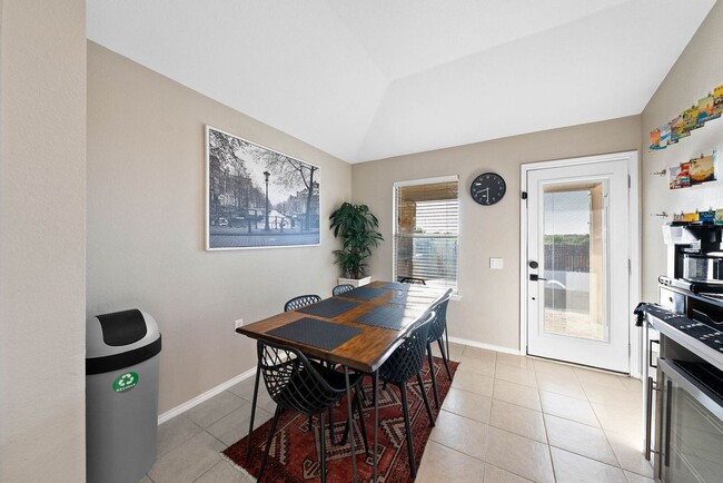 Photo - 6117 Los Cielos Blvd