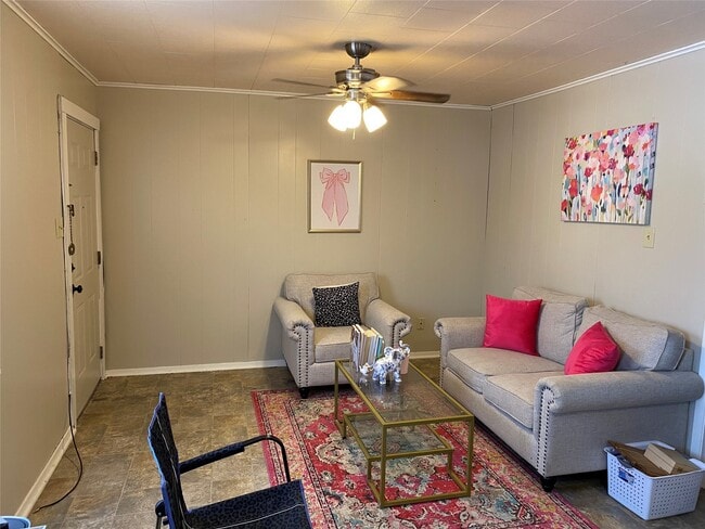 Photo - 2809 Sam Houston Ave Unit 6