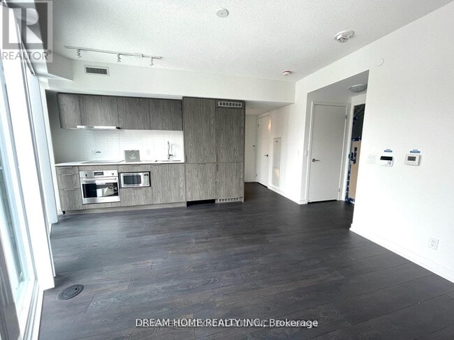 Photo - 60 Shuter St Unit 1111