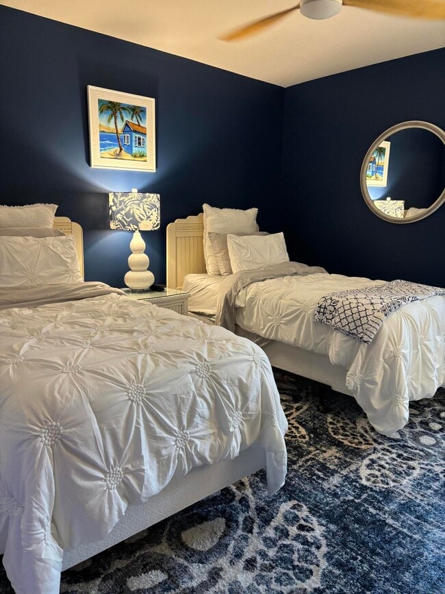 Photo - 4440 NE Sandpebble Trce Unit 104