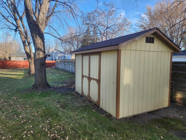 Photo - 1601 7th Ave SE