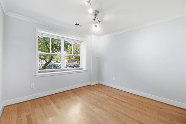 Photo - 1BR in the Heart of Logan Circle