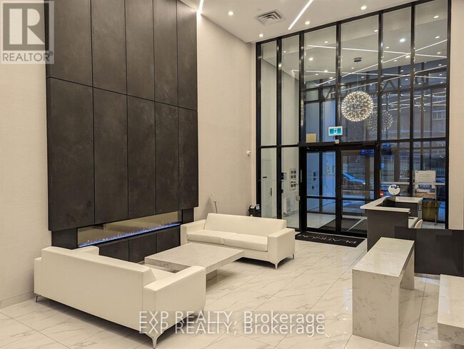 Photo - 15 Queen St S Unité 604