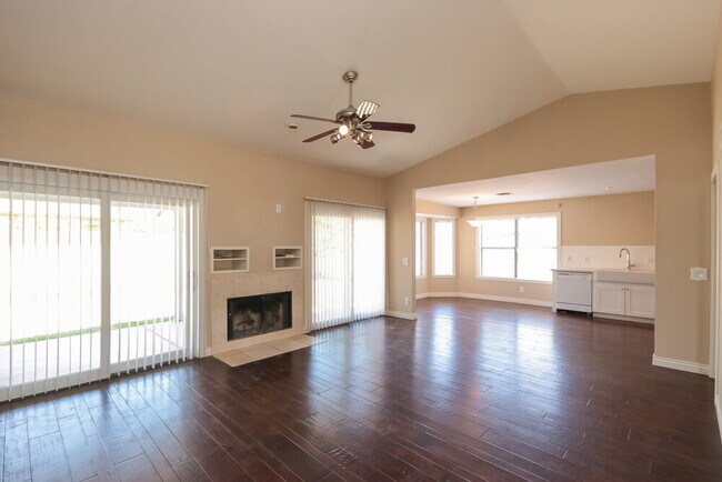 Photo - 1428 E Kent Ave