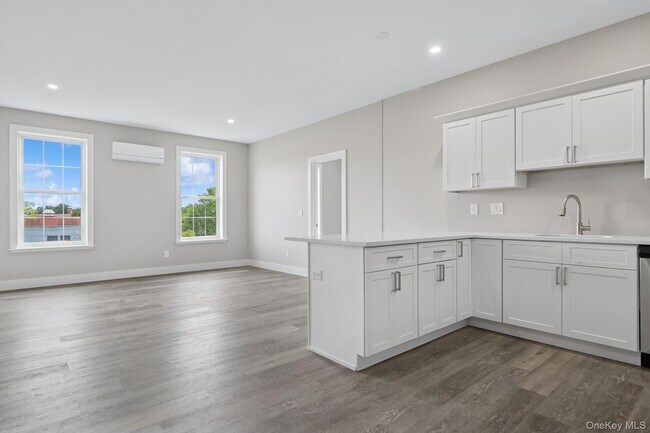 Photo - 153 Greenwich Ave Unit 305