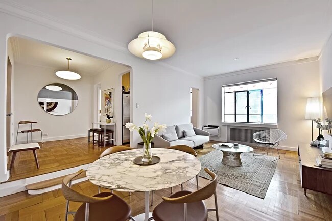 Sunken Living room - 255 W 23rd St Condo Unit 6GW