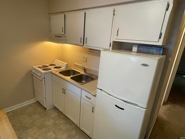 Photo - 1005 N Rogers St Unidad B-6