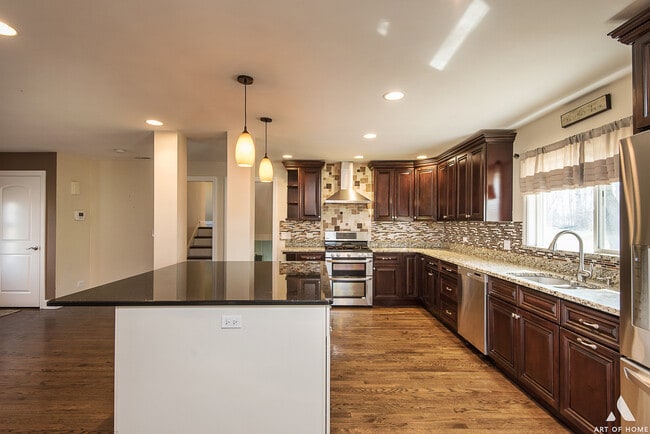 Photo - 106 Sharon Dr