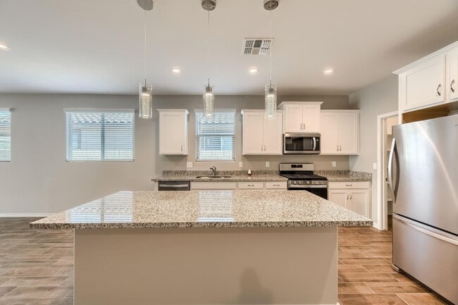 Photo - 10974 W Melvin St