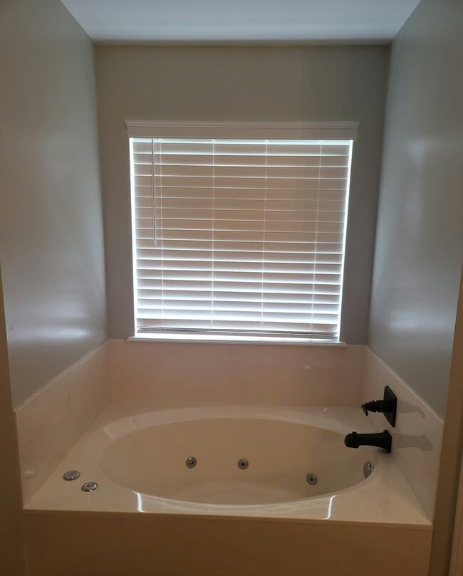 Photo - 1205 W Richmond St