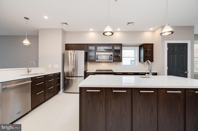 Photo - 1020 Penn St