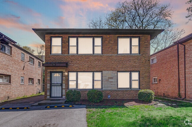 Building Photo - 1817 171st St Rental