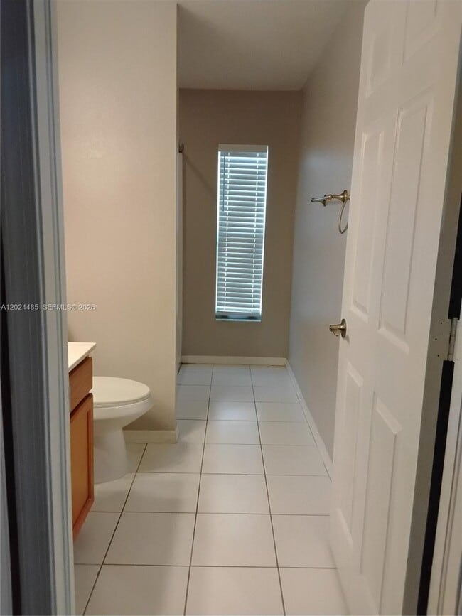 Photo - 1001 SW Estaugh Ave