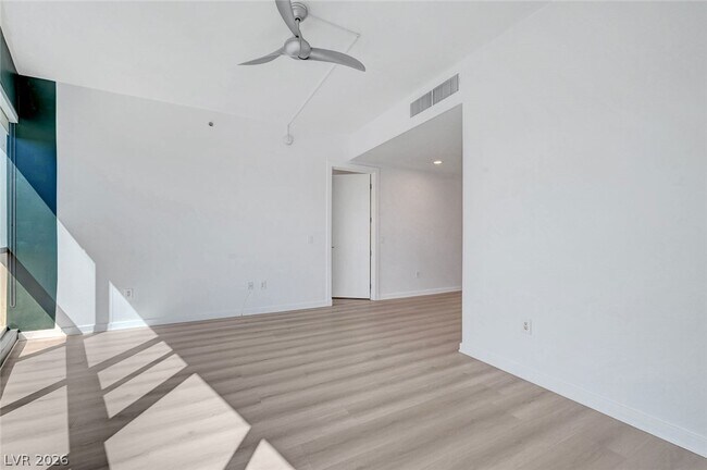 Photo - 4575 Dean Martin Dr Unit 602