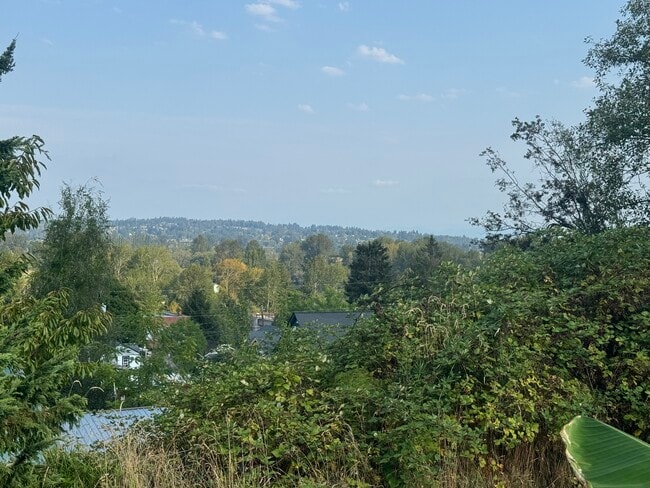 Building Photo - 5115 S 4th Ave