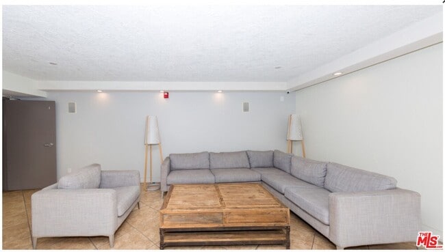 Photo - 5260 Bellingham Ave Unit 207