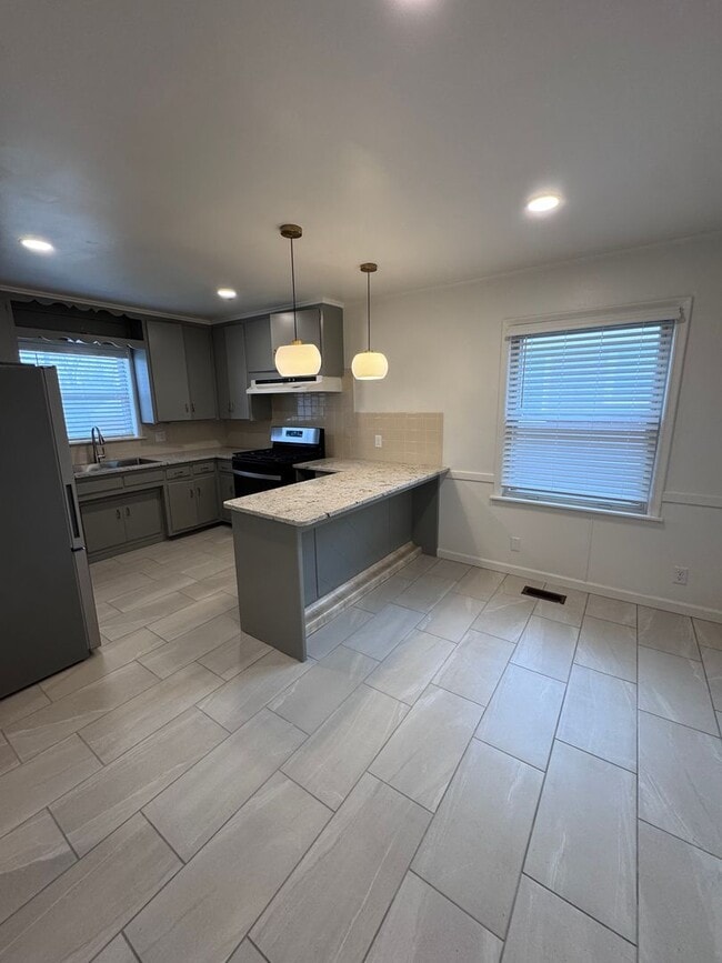 Photo - Midtown Charmer 2 Bed 2 Bath! Gorgeous Updates!