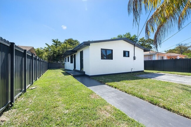 Photo - 1522 NW 41st St