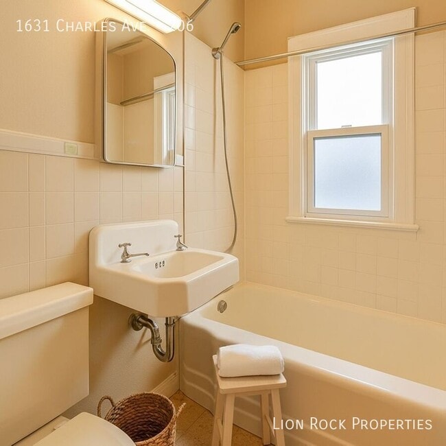 Photo - 1631 Charles Ave Unit 206