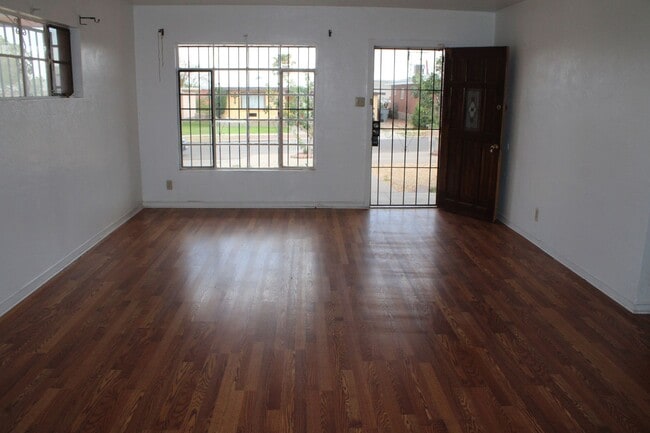 Photo - 3221 Monroe Ave