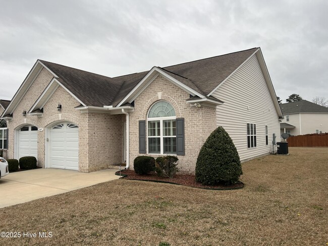 Photo - 2013 Croyden Cir Townhome