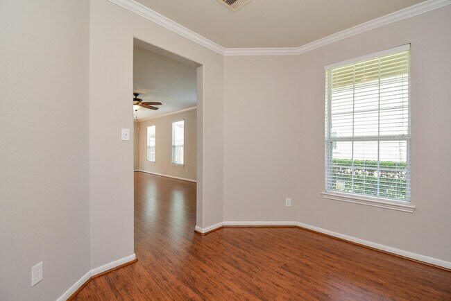 Photo - 16021 Summerville Lake Dr