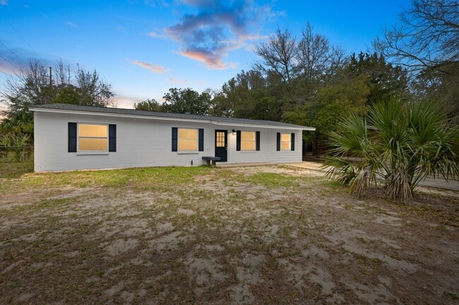 Photo - 200 Spencer Dr