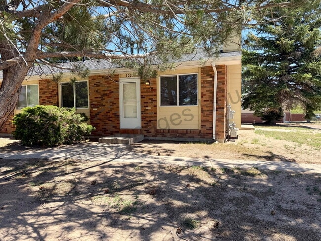 One Bedroom - Awesome Location! - One Bedroom - Awesome Location!