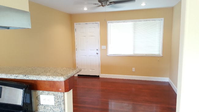 Photo - 1621 Hobson Ave