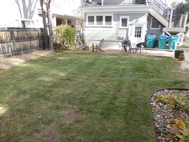 Photo - 327 S Sherwood St Unit 327