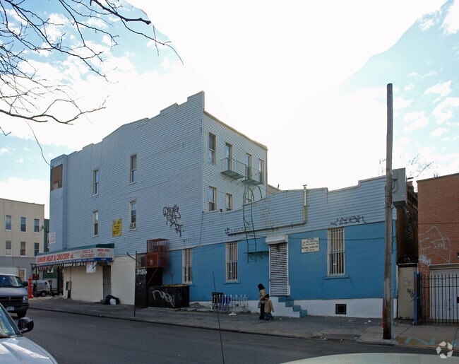 Photo - 628 Knickerbocker Ave