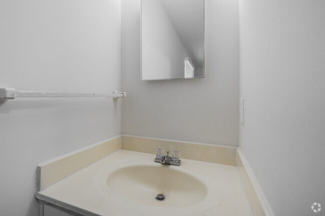 3BR, 2BA - 1,200SF - Primary Bathroom