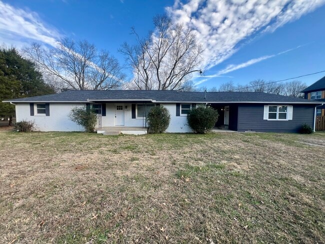 Building Photo - 157 Quail Dr