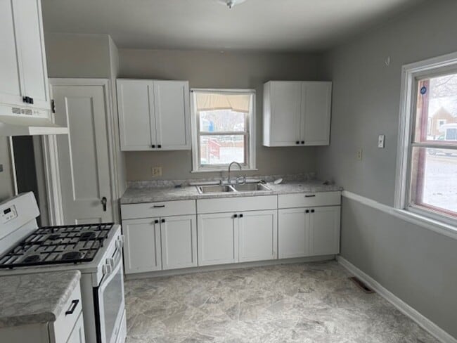 Photo - 3bd/1bath House in Minneapolis!