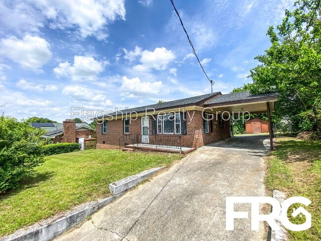 Building Photo - 231 Bunche Dr