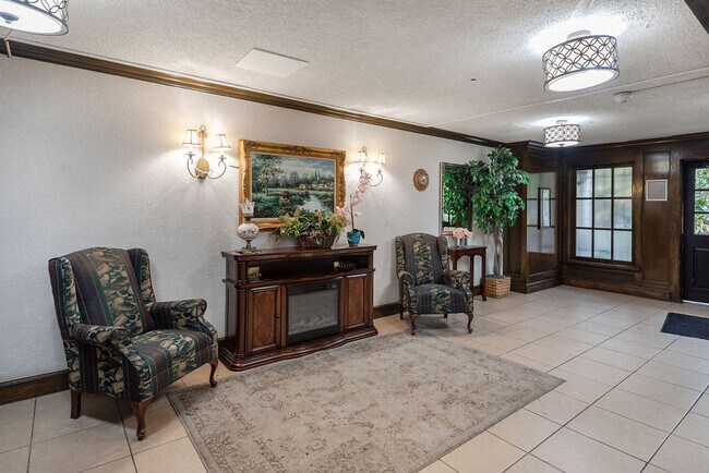 Photo - 3680 Inverrary Dr
