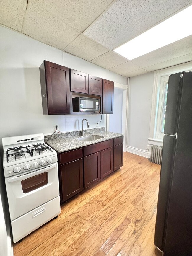 Photo - 501 W Allen St Unit 501-2