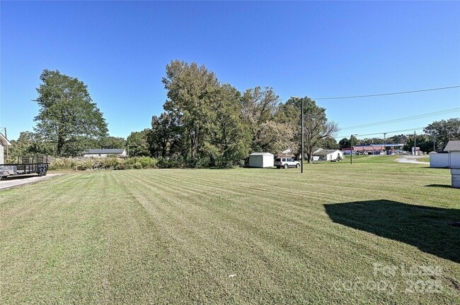 Photo - 411 Elizabeth Ave