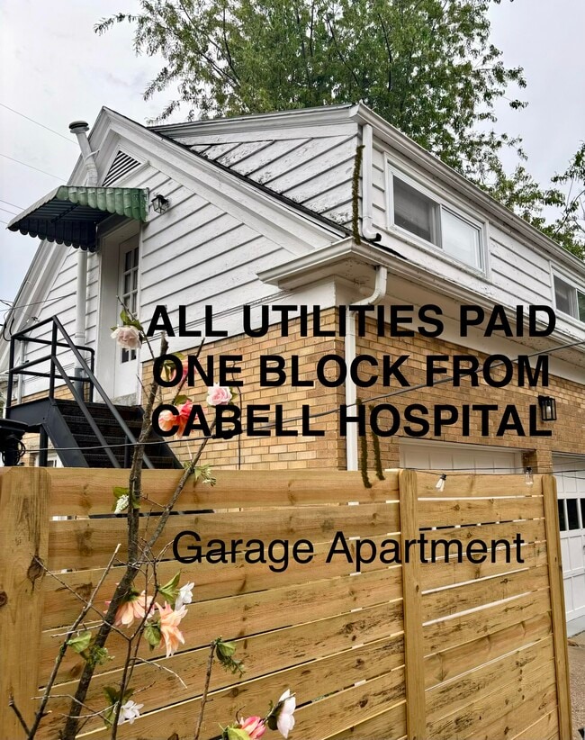 Building Photo - 1409 15th St Unit 1409 15th Street Rear