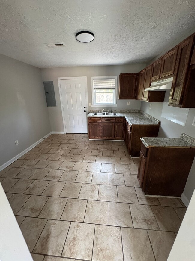 Photo - 811 Scott St