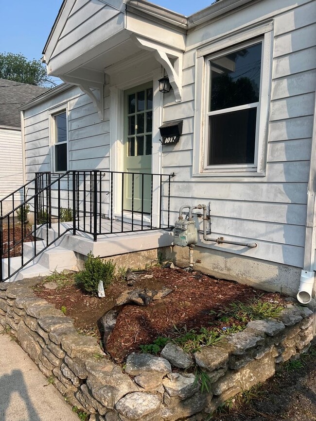 Building Photo - Beautiful 3 bedroom house in Louisville!