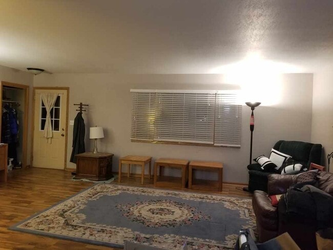 Photo - 1825 14th St S