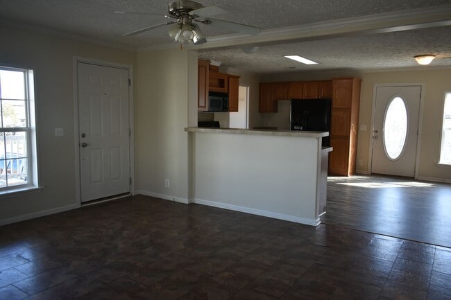 Photo - 3 Bed/2 Bath House