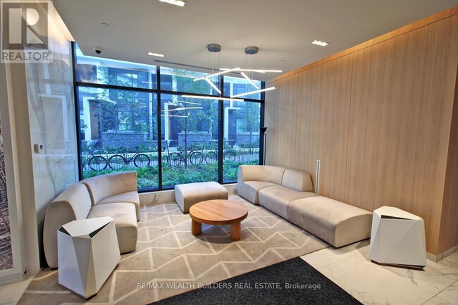 Photo - 30 Ordnance St Unité 804