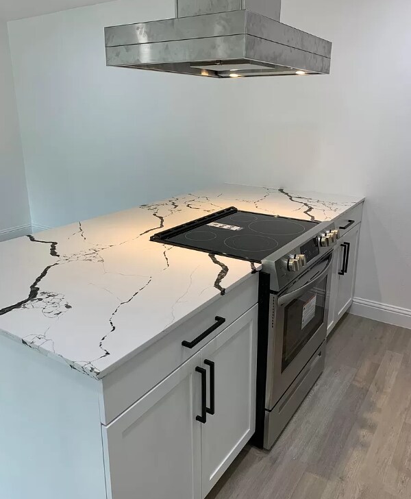 Photo - 8110 Skillman St