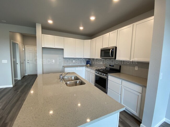 Photo - 191 Ambrose St