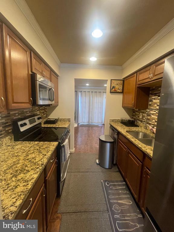 Photo - 8950 Continental Pl