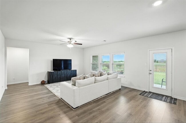 Photo - 135 Exploration Wy