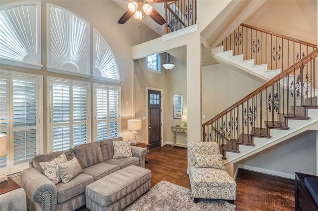Photo - 5709 Lunsford Rd