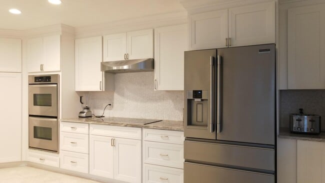 Photo - 1459 Point Way